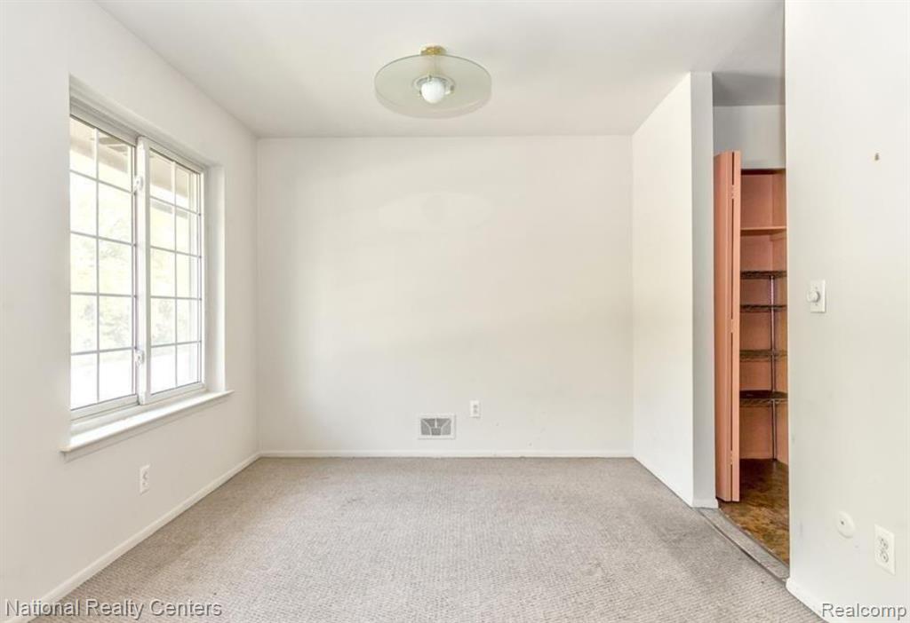 30260 Southfield Road, Unit 258 Southfield, MI 48076 - Photo 5 of 16