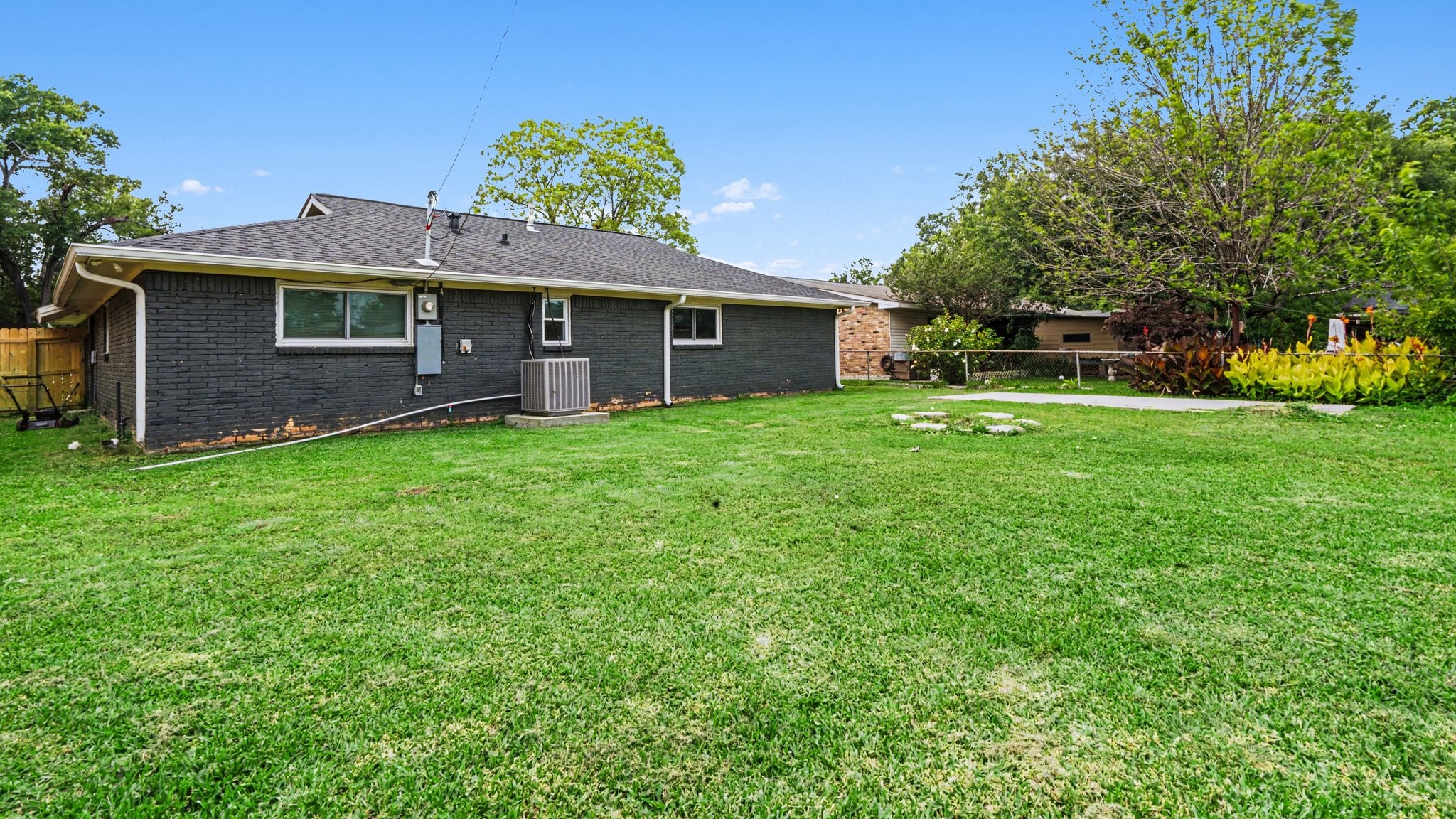 5318 Hemlock Drive Baytown, TX 77521 - Photo 18 of 23