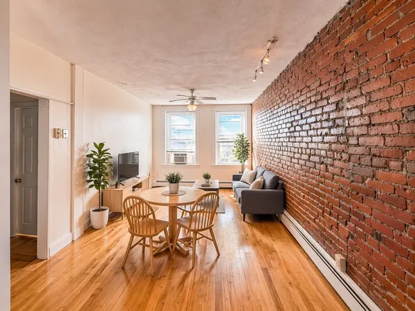 $4,000 | 210 Chestnut Hill Avenue, Unit 6, Boston, MA 02135