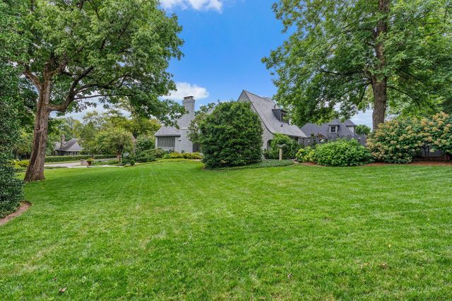 $2,495,000 | 1715 Woodmont Boulevard, Nashville, TN 37215
