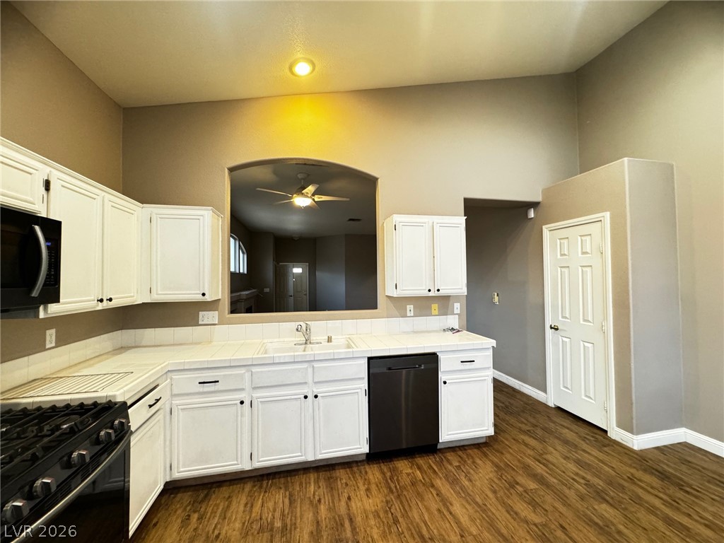 1918 Thunder Ridge Circle Henderson, NV 89012 - Photo 11 of 30