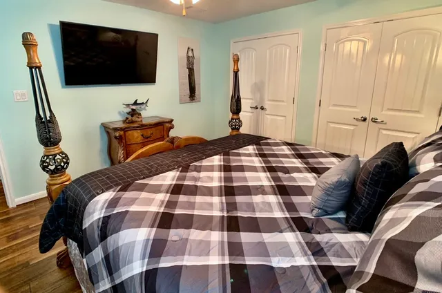 $725,000 | 2506 Howell, Crystal Beach, TX 77650