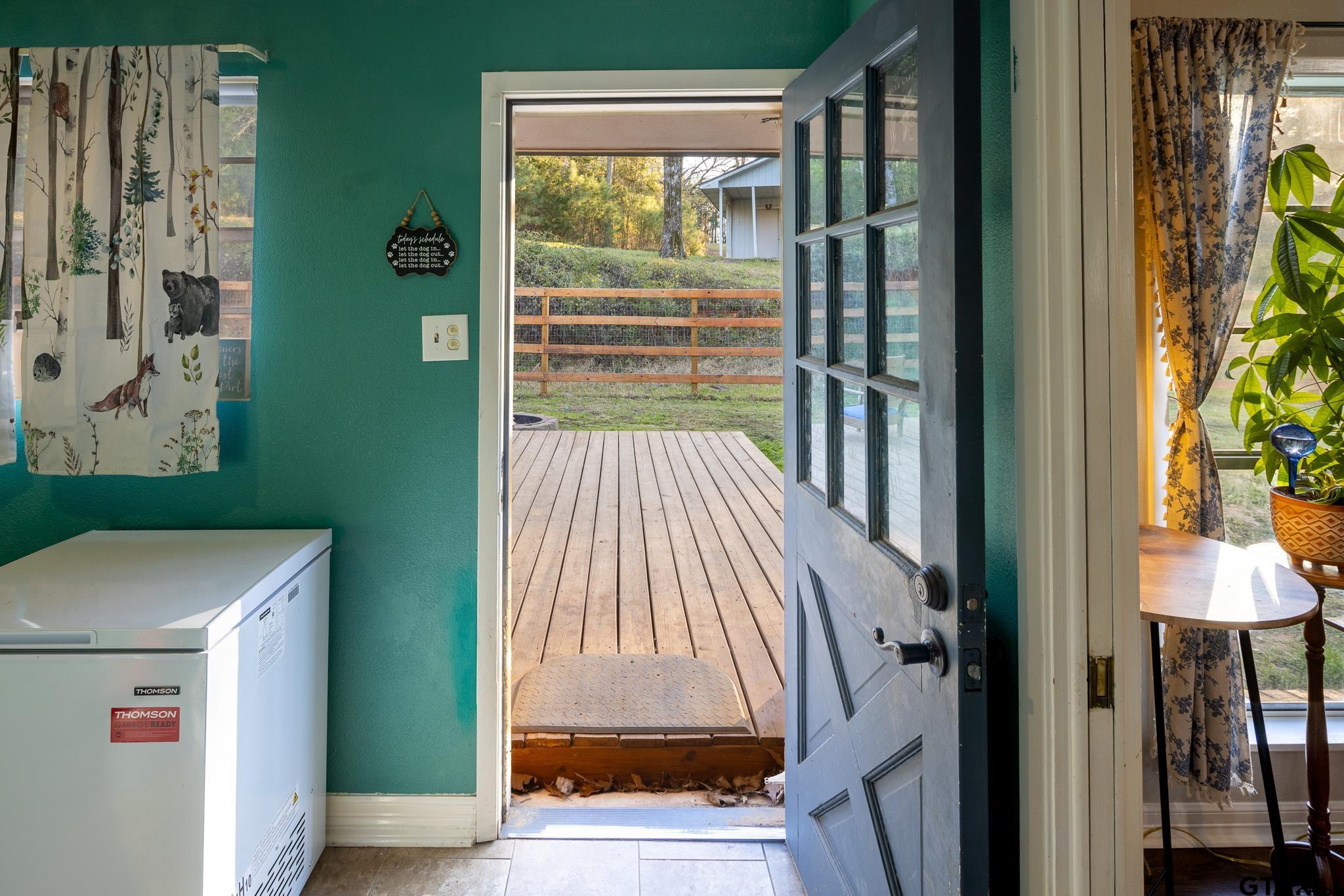 10733 County Road 4150 Tyler, TX 75704 - Photo 31 of 48 a view of washer and dryer