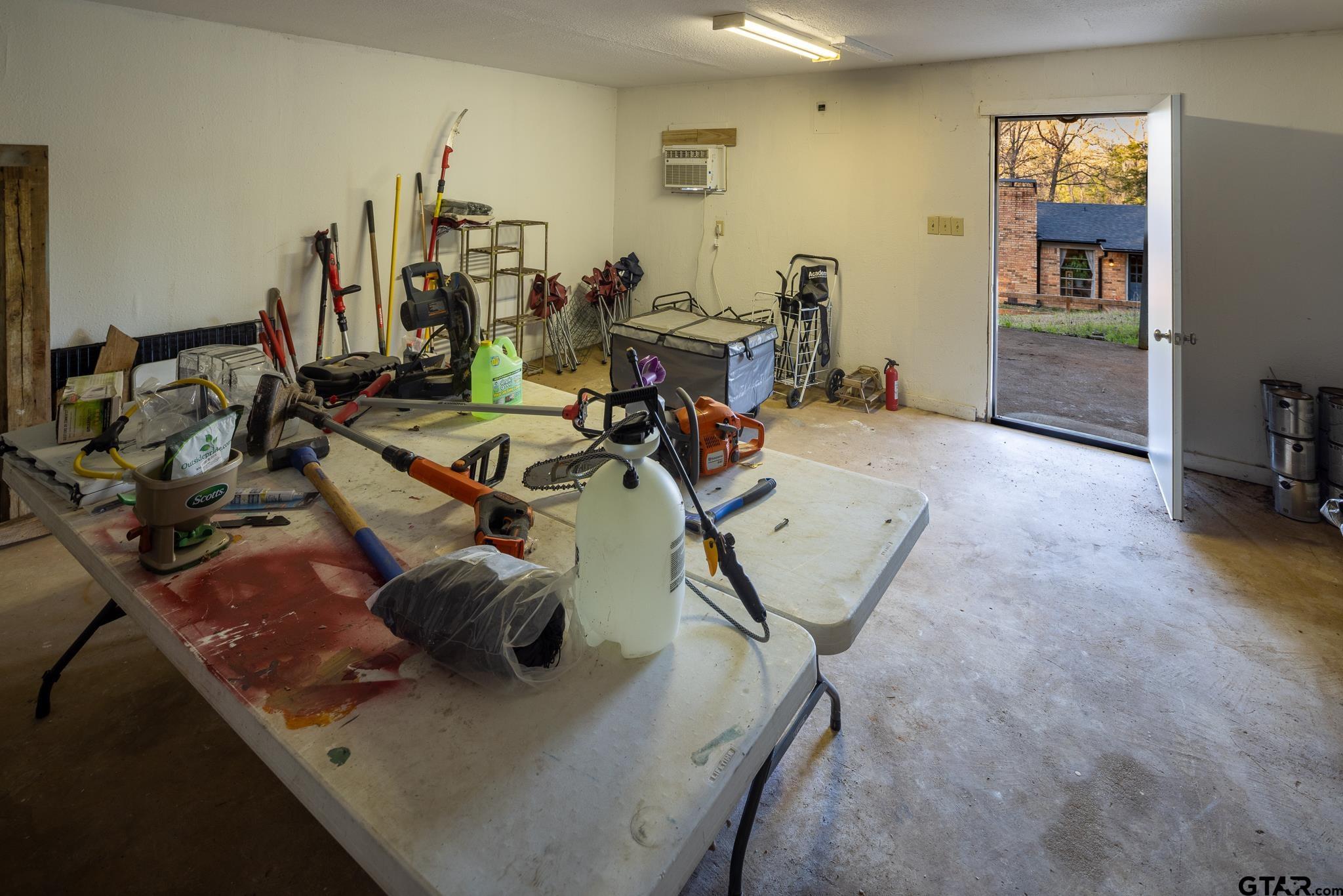 10733 County Road 4150 Tyler, TX 75704 - Photo 36 of 48 a view of a room with gym equipment