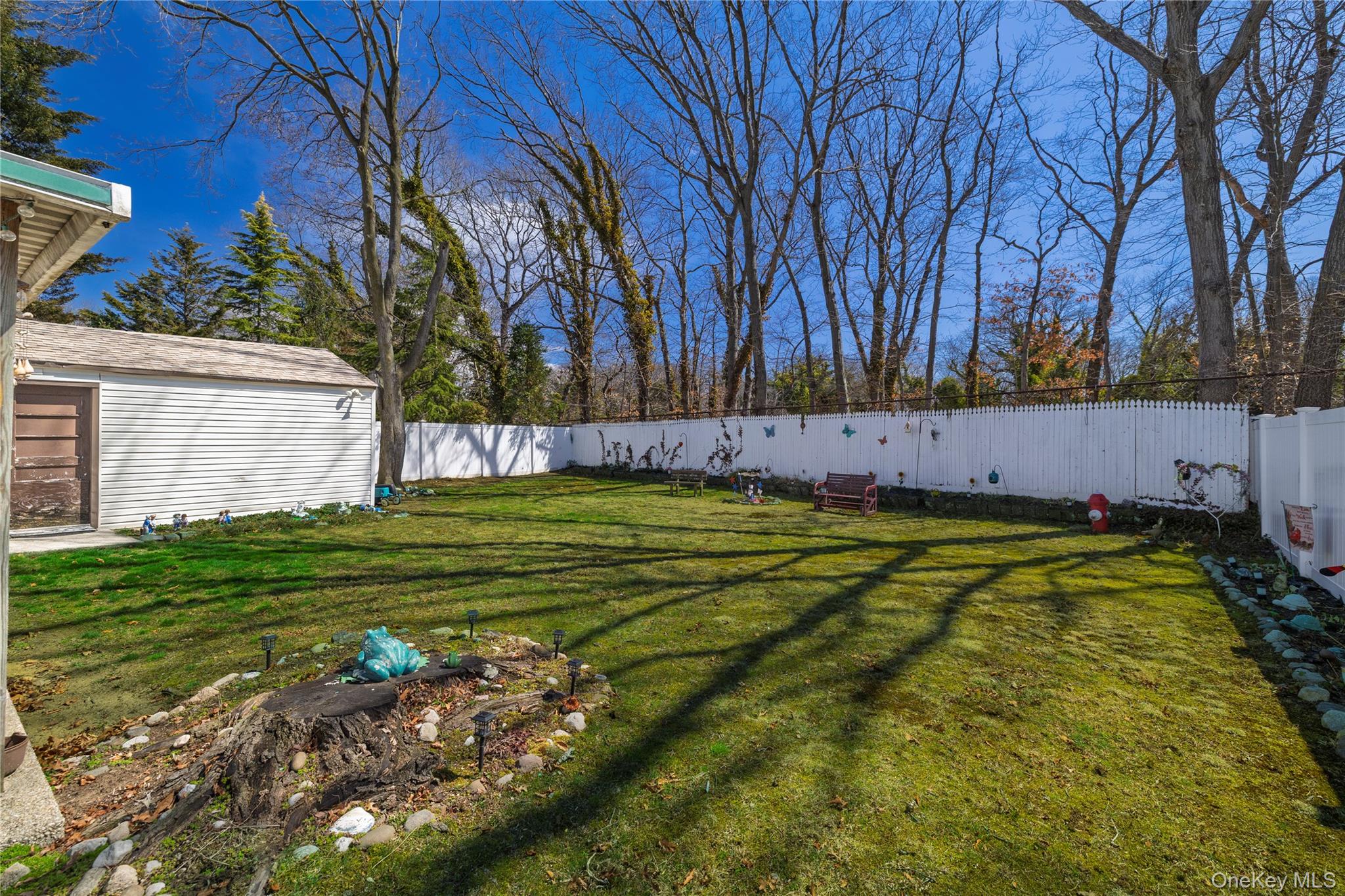 712 Nightingale Road West Hempstead, NY 11552 - Photo 20 of 23 View of fenced backyard