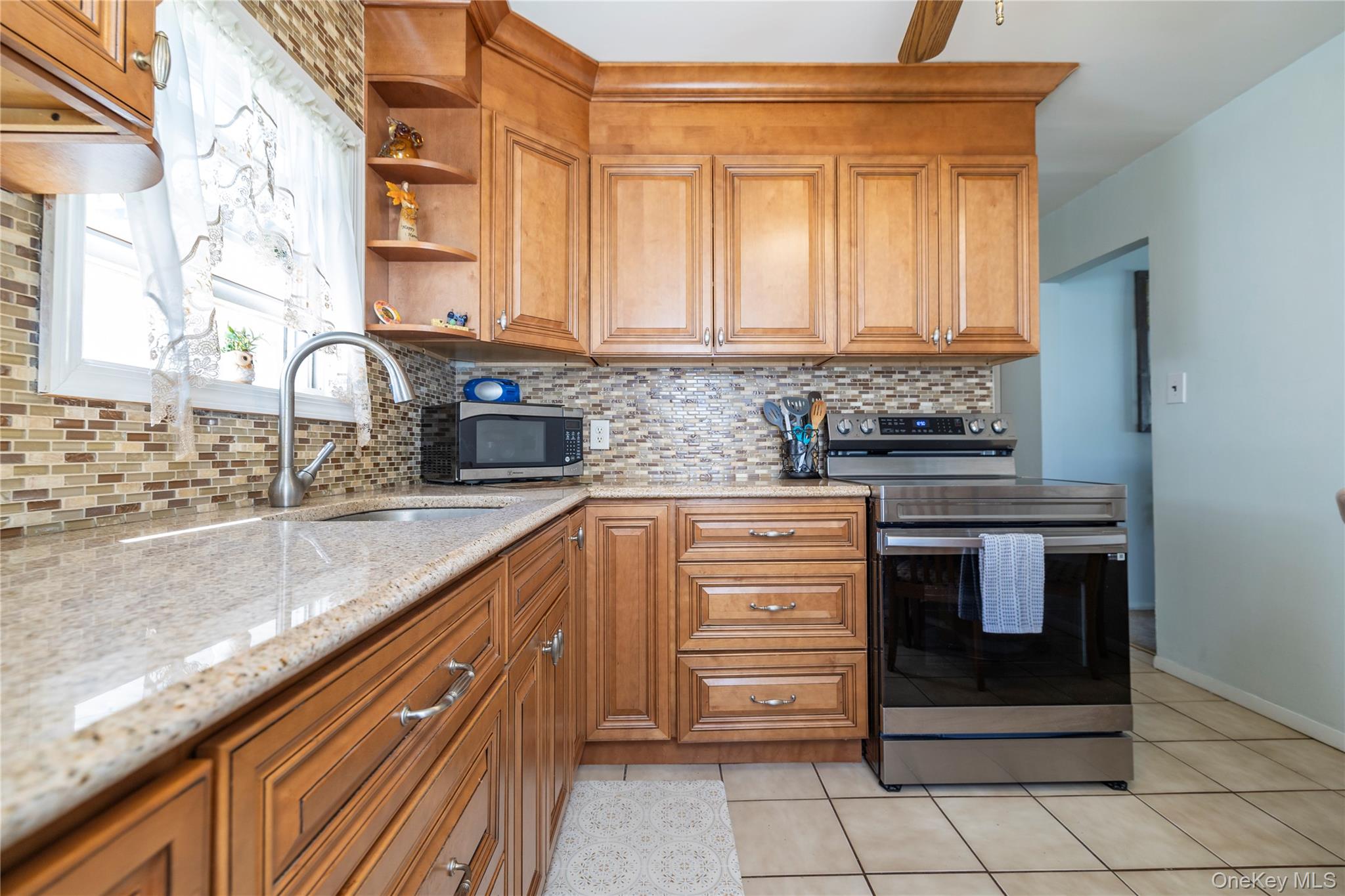 712 Nightingale Road West Hempstead, NY 11552 - Photo 8 of 23