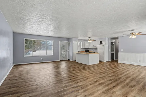 $295,000 | 57153 M-51 South, Dowagiac, MI 49047