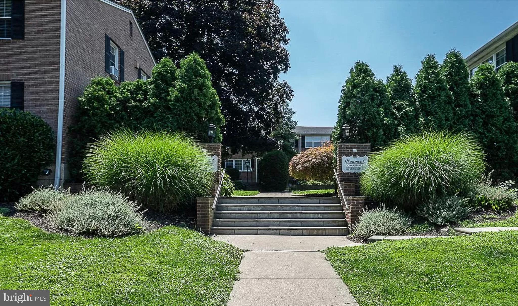 a view of outdoor space and garden