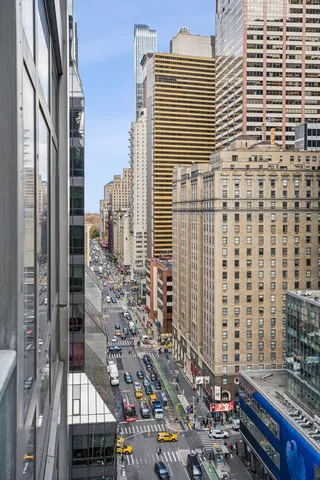$5,300 | 1600 Broadway, Unit 17A | Theater District