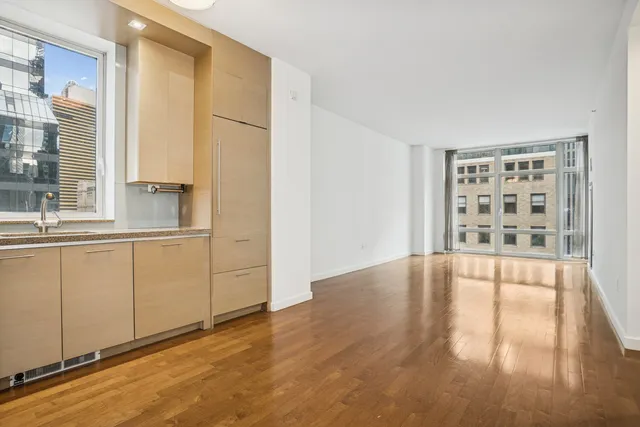 $5,300 | 1600 Broadway, Unit 17A | Theater District