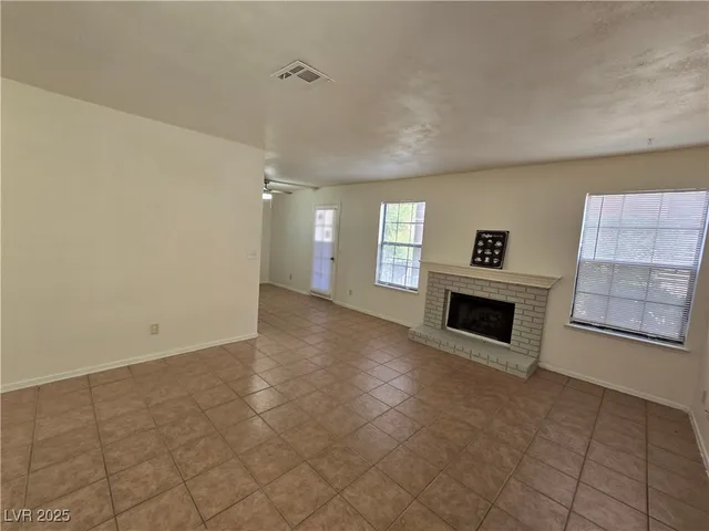 $1,200 | 5576 West Rochelle Avenue, Unit 11A, Las Vegas, NV 89103