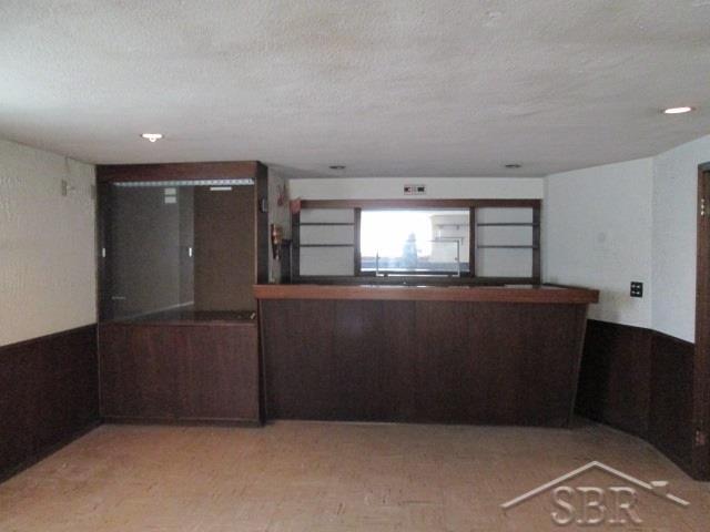 3865 North Thomas Road Freeland, MI 48623 - Photo 16 of 18 Bar Area