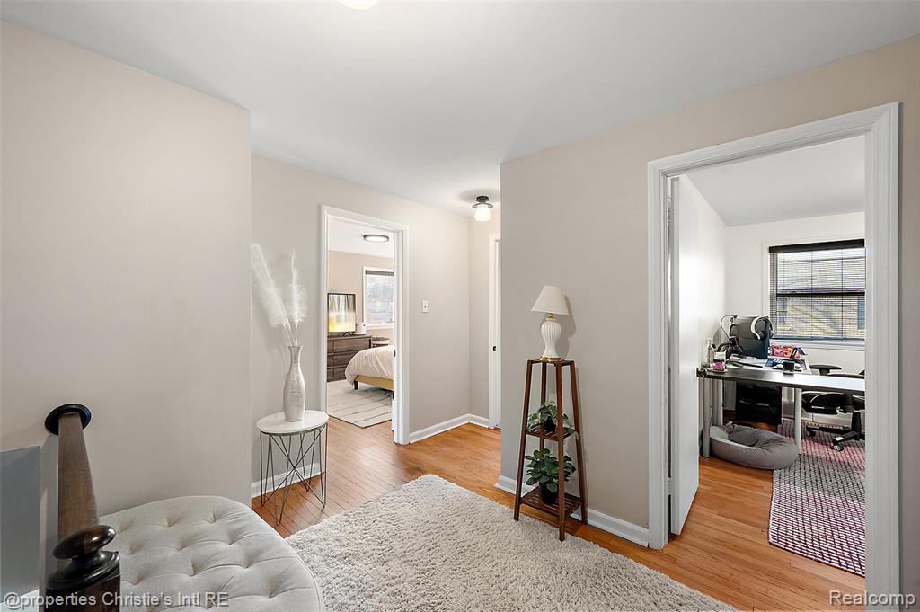 852 Harcourt Road Grosse Pointe, MI 48230 - Photo 26 of 48