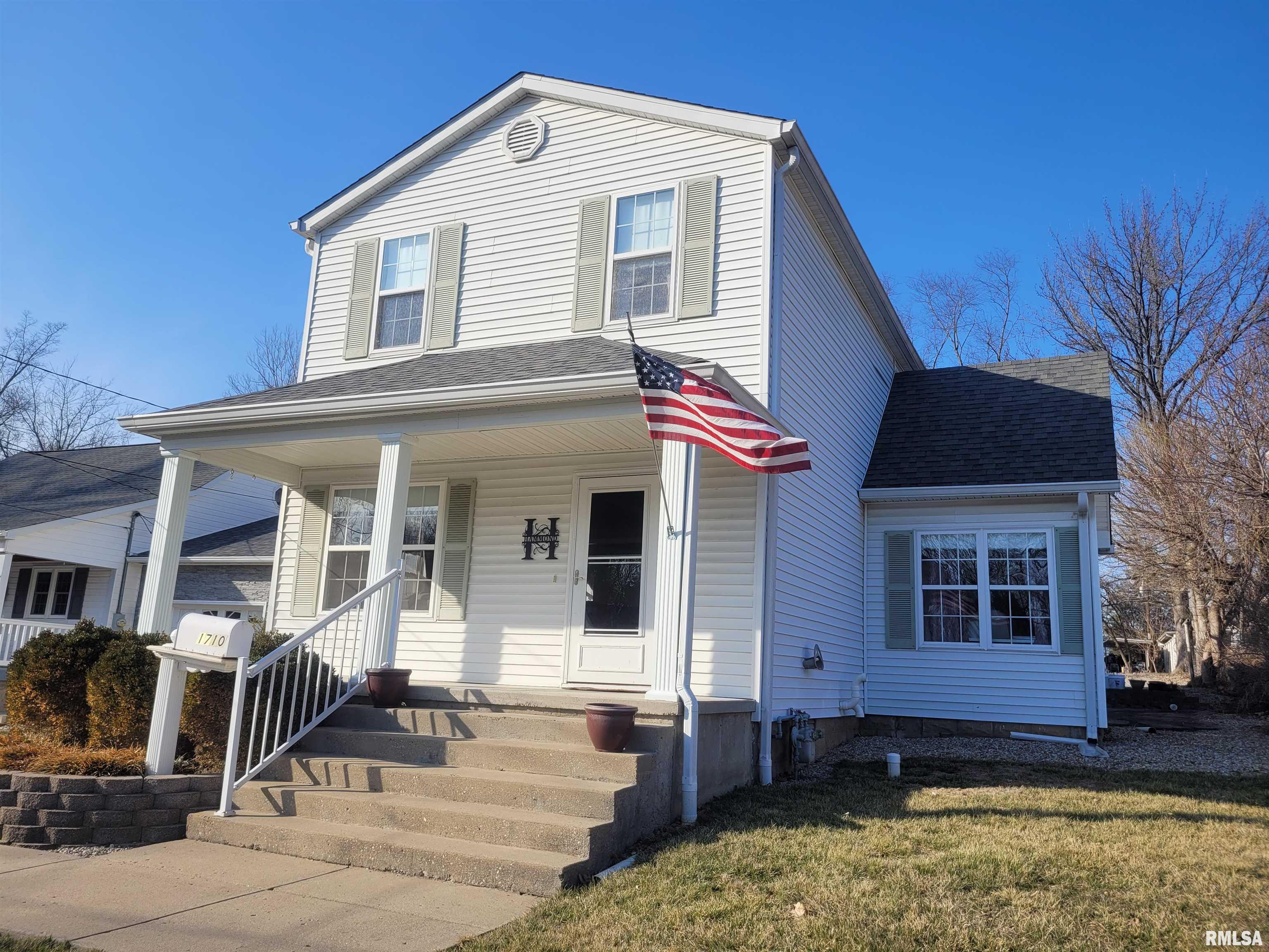 1710 Lambert Street Mount Vernon, IL 62864 - Photo 1 of 29