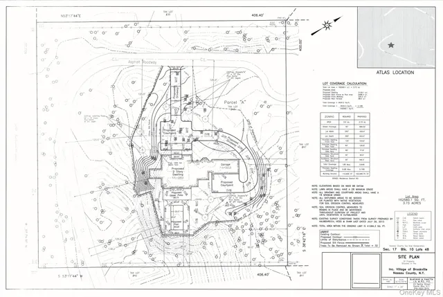 a black and white photo of a building