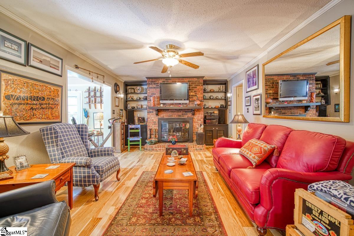 103 Frederick Street Greer, SC 29651 - Photo 13 of 36 Gallery Image 13