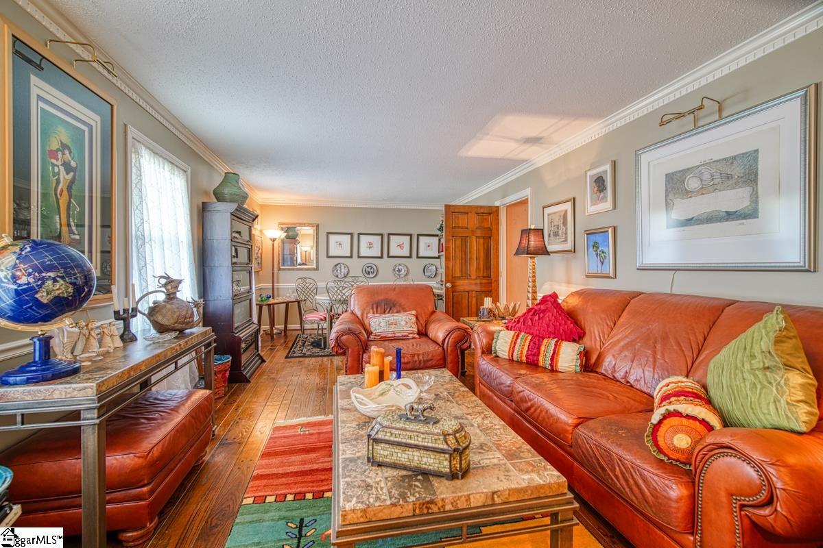 103 Frederick Street Greer, SC 29651 - Photo 4 of 36 Gallery Image 4
