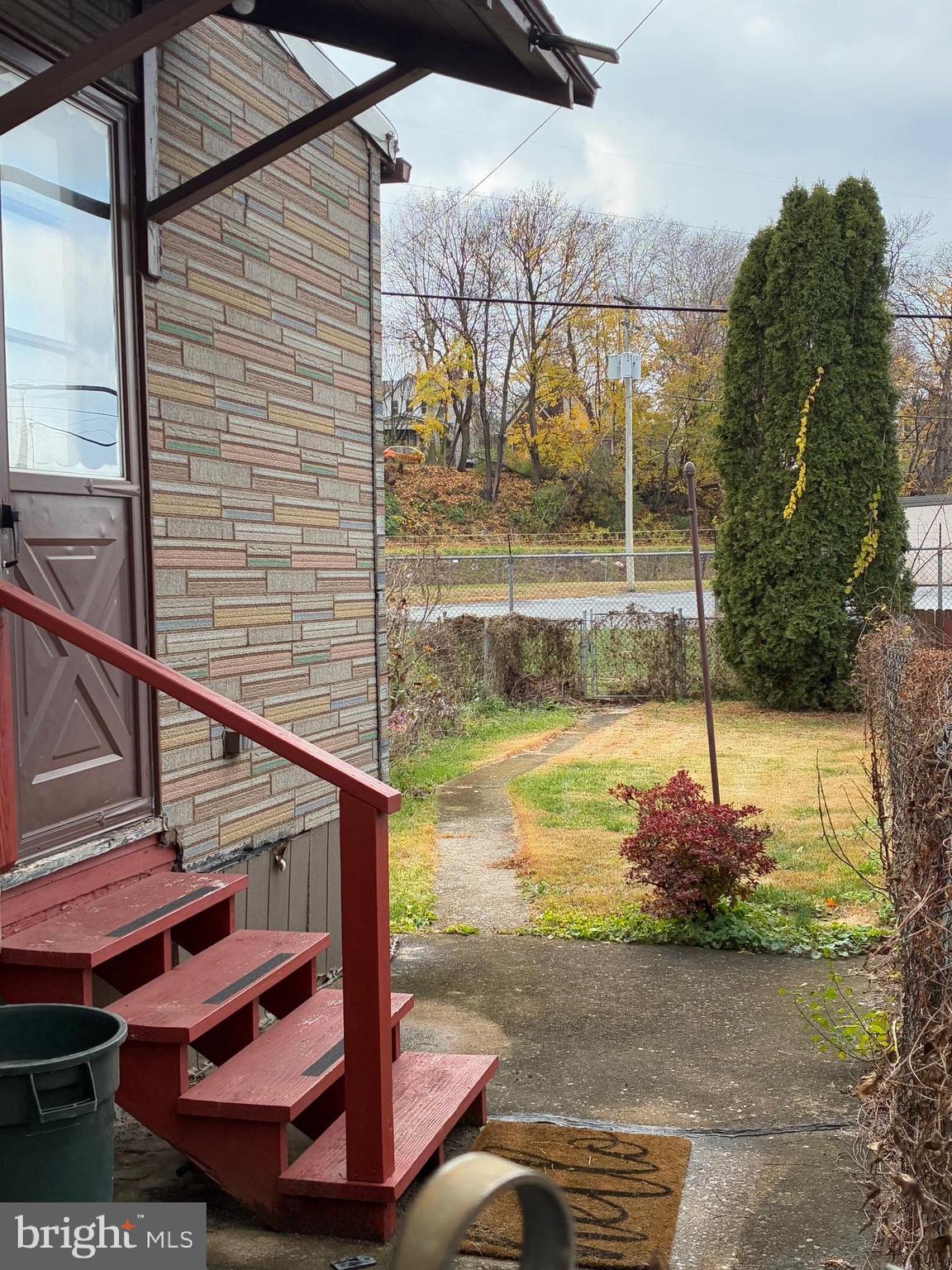 313 South 10th Street Lebanon, PA 17042 - Photo 4 of 29 a view of a garden from a balcony