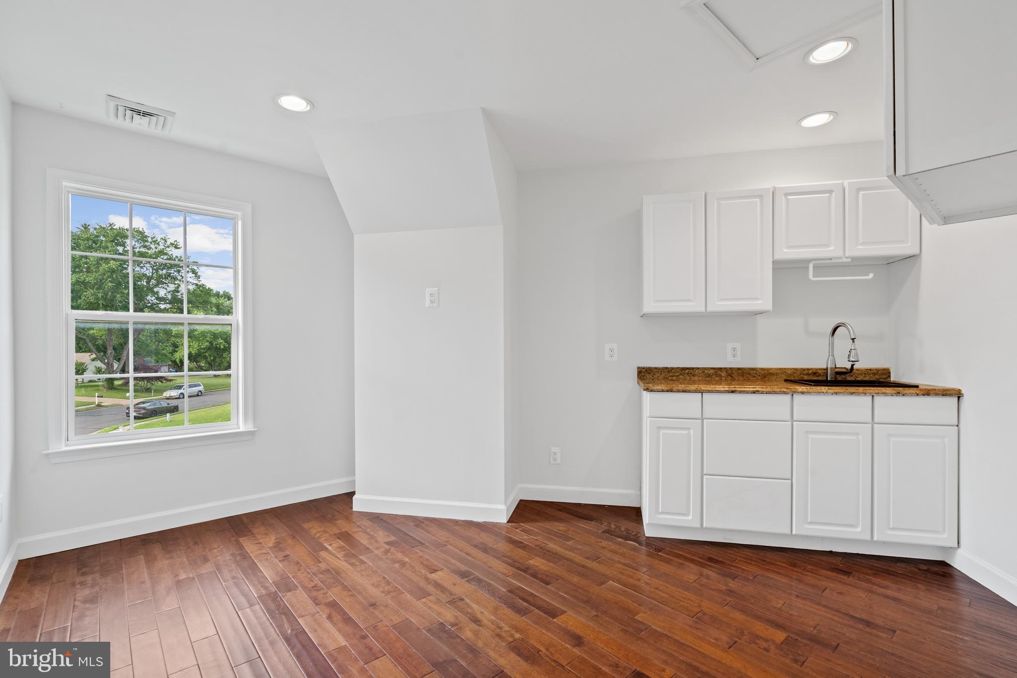 8821 Rachell Court Manassas, VA 20110 - Photo 40 of 41 Upper Level Kitchenette/Can be Huge Walk in Closet