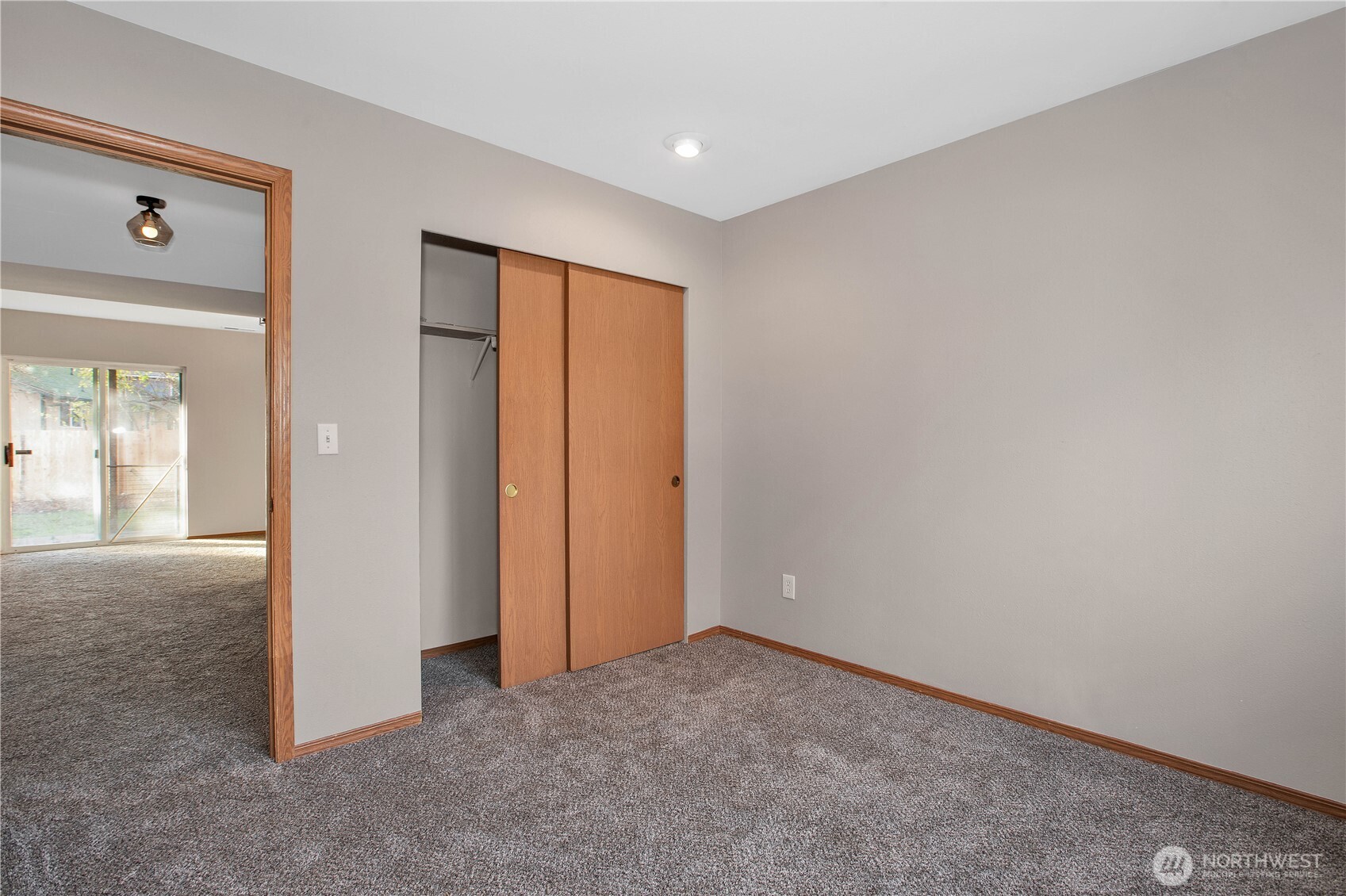 5607 Vincent Court Southeast Lacey, WA 98513 - Photo 28 of 40 an empty room with windows