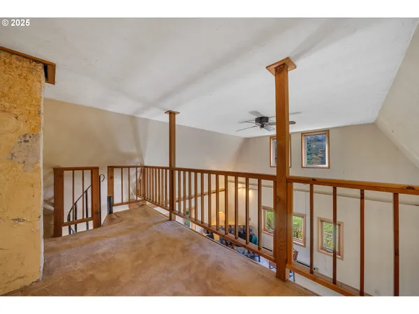 $549,000 | 11605 Highway 101 South, Tillamook, OR 97141
