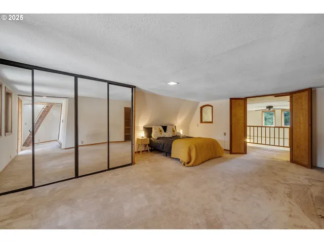 $549,000 | 11605 Highway 101 South, Tillamook, OR 97141