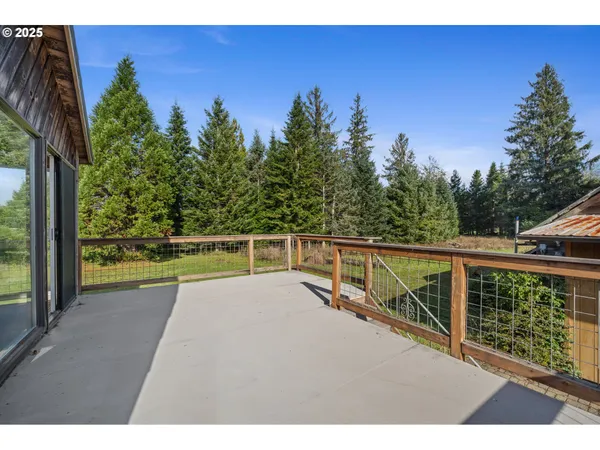 $549,000 | 11605 Highway 101 South, Tillamook, OR 97141