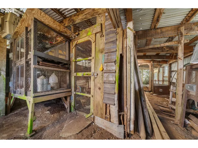 $549,000 | 11605 Highway 101 South, Tillamook, OR 97141