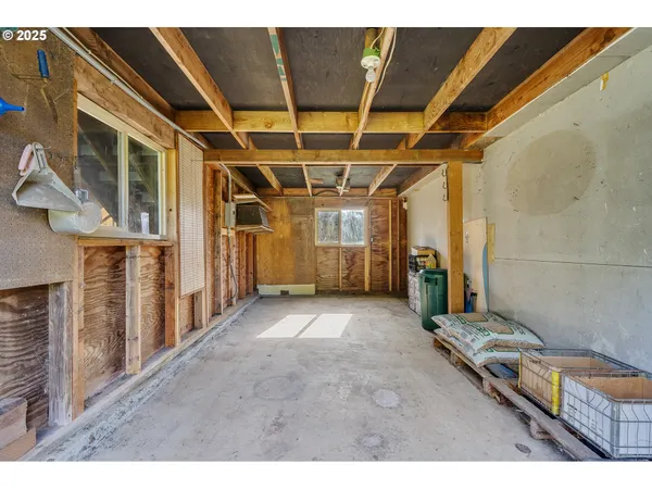 $549,000 | 11605 Highway 101 South, Tillamook, OR 97141