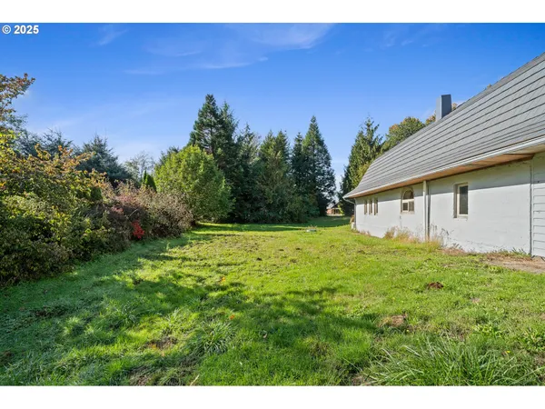 $549,000 | 11605 Highway 101 South, Tillamook, OR 97141