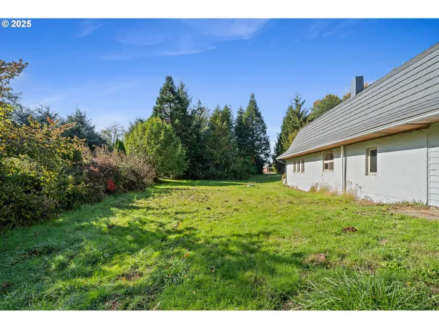 $549,000 | 11605 Highway 101 South, Tillamook, OR 97141