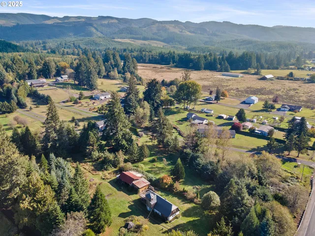 $549,000 | 11605 Highway 101 South, Tillamook, OR 97141
