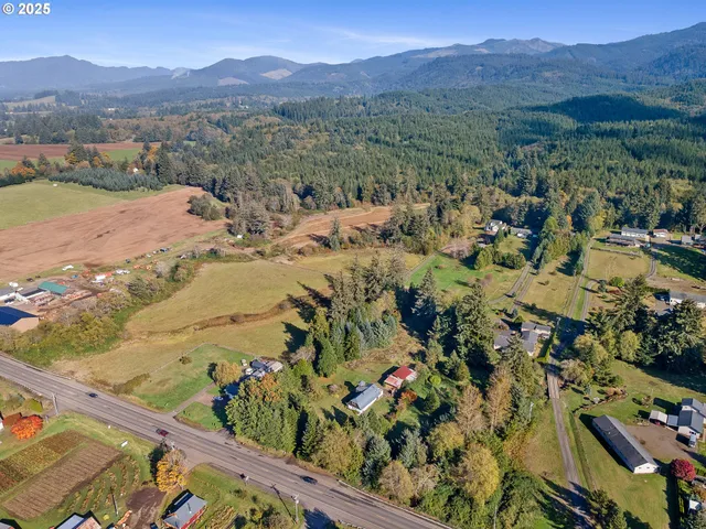 $549,000 | 11605 Highway 101 South, Tillamook, OR 97141