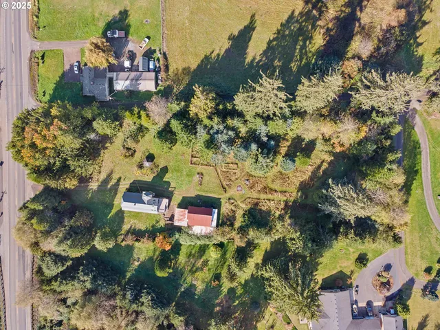 $549,000 | 11605 Highway 101 South, Tillamook, OR 97141