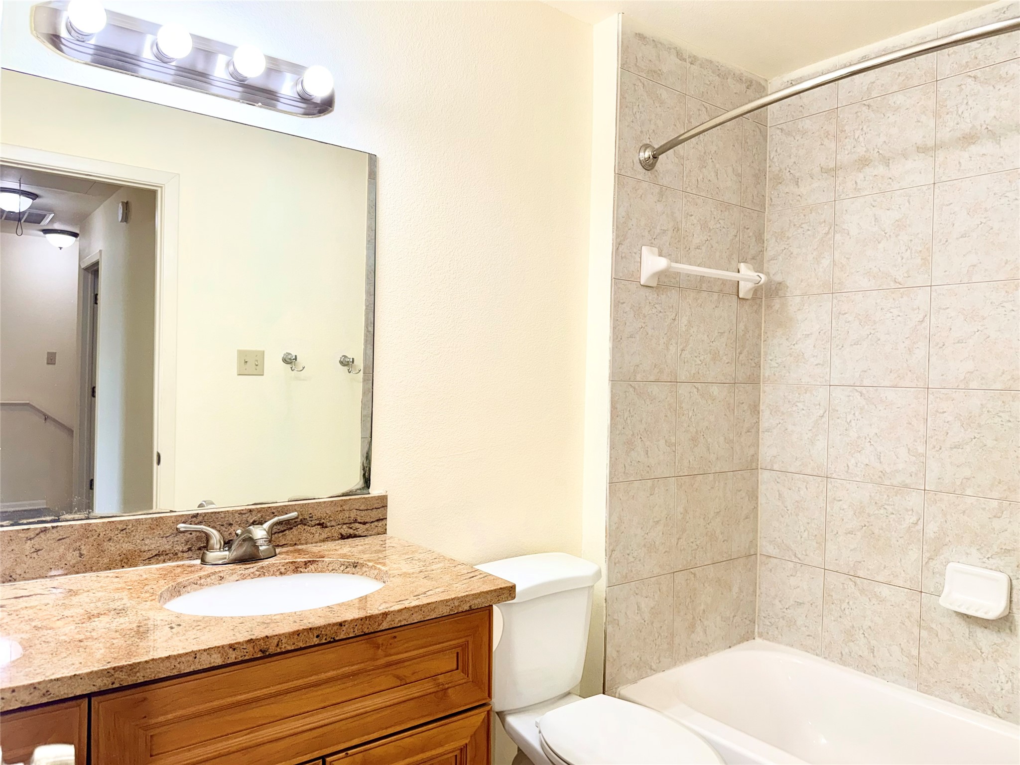 10060 Emnora Lane Houston, TX 77080 - Photo 16 of 29