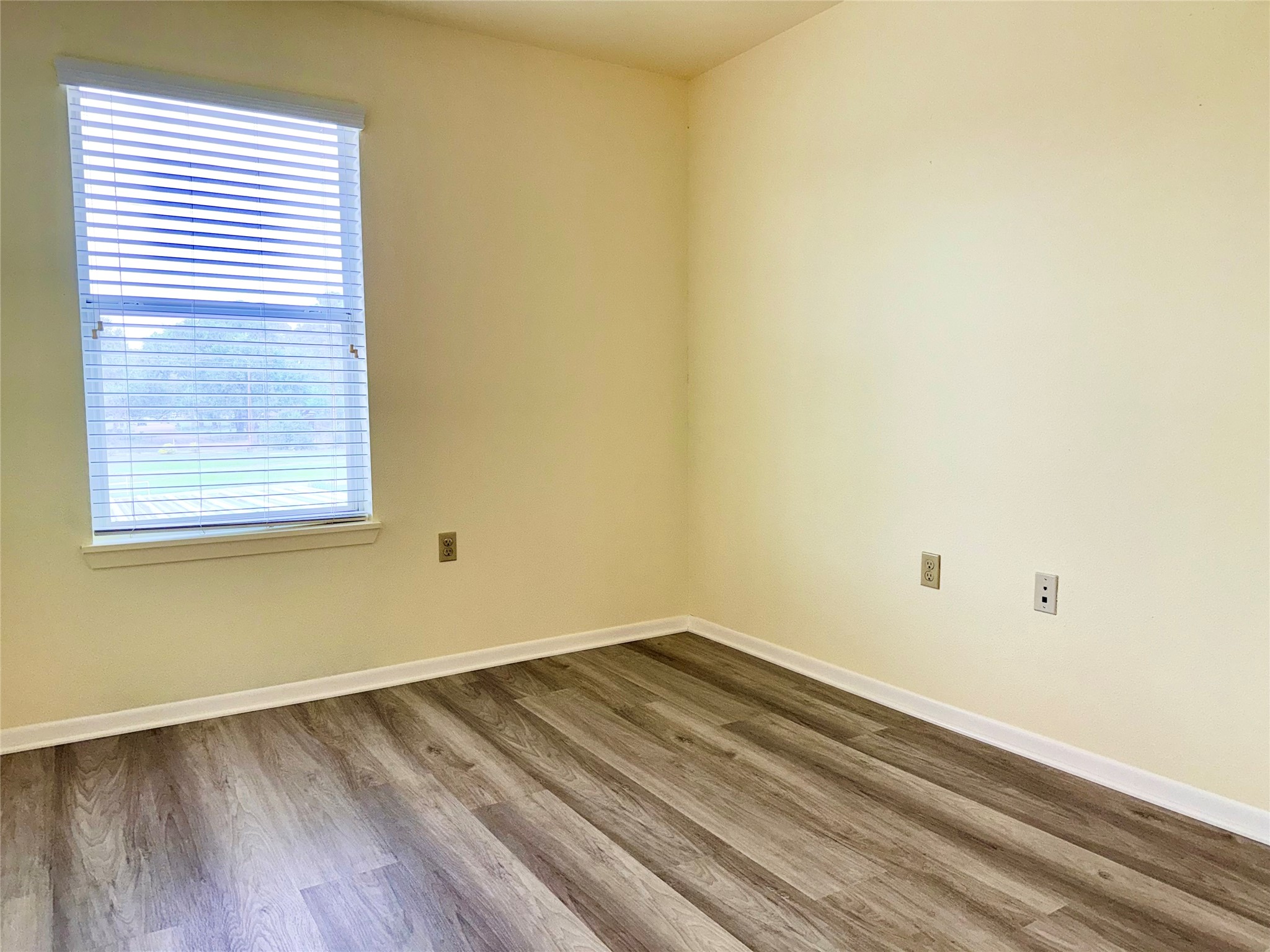 10060 Emnora Lane Houston, TX 77080 - Photo 18 of 29