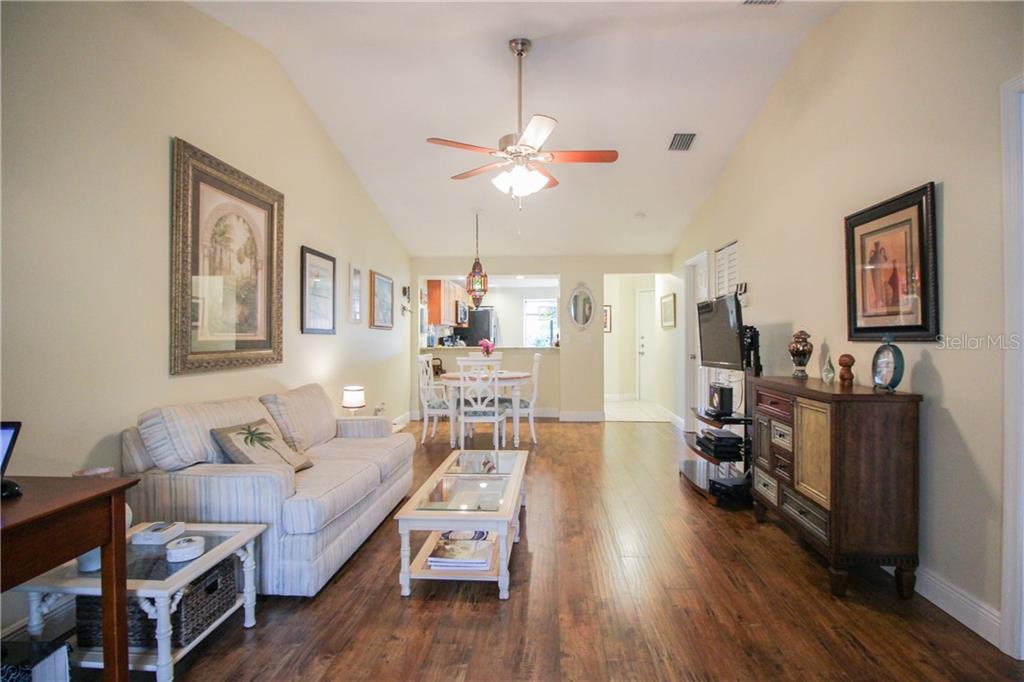 415 Cedar Ridge Court Oldsmar, FL 34677 - Photo 8 of 38 Gallery Image 8