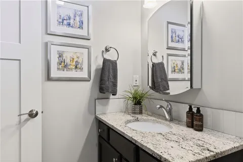$749,900 | 55 Morningside Drive, North Kingstown, RI 02852