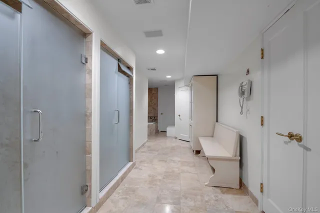 $11,800,000 | 22 Martin Court, Kings Point, NY 11024