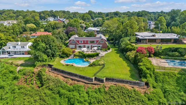 $11,800,000 | 22 Martin Court, Kings Point, NY 11024