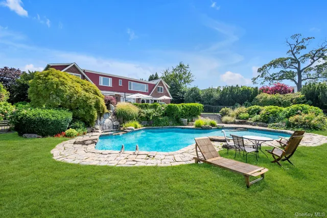 $11,800,000 | 22 Martin Court, Kings Point, NY 11024