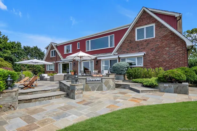 $11,800,000 | 22 Martin Court, Kings Point, NY 11024