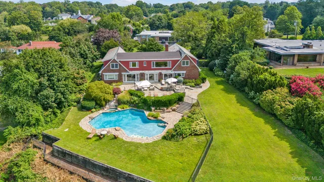 $11,800,000 | 22 Martin Court, Kings Point, NY 11024