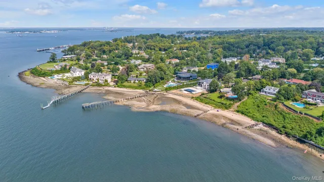 $11,800,000 | 22 Martin Court, Kings Point, NY 11024