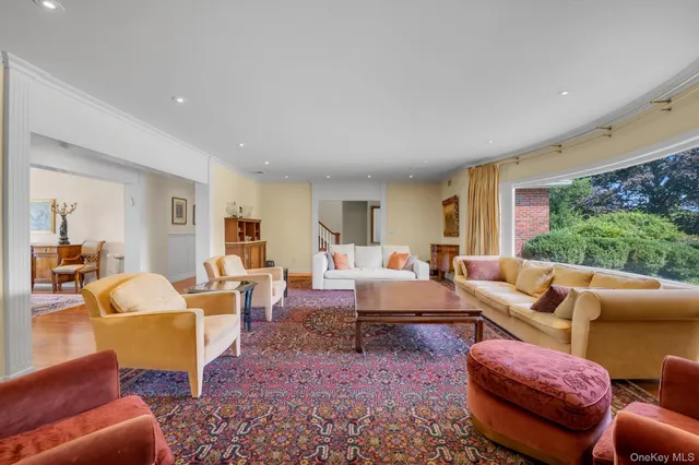 $11,800,000 | 22 Martin Court, Kings Point, NY 11024