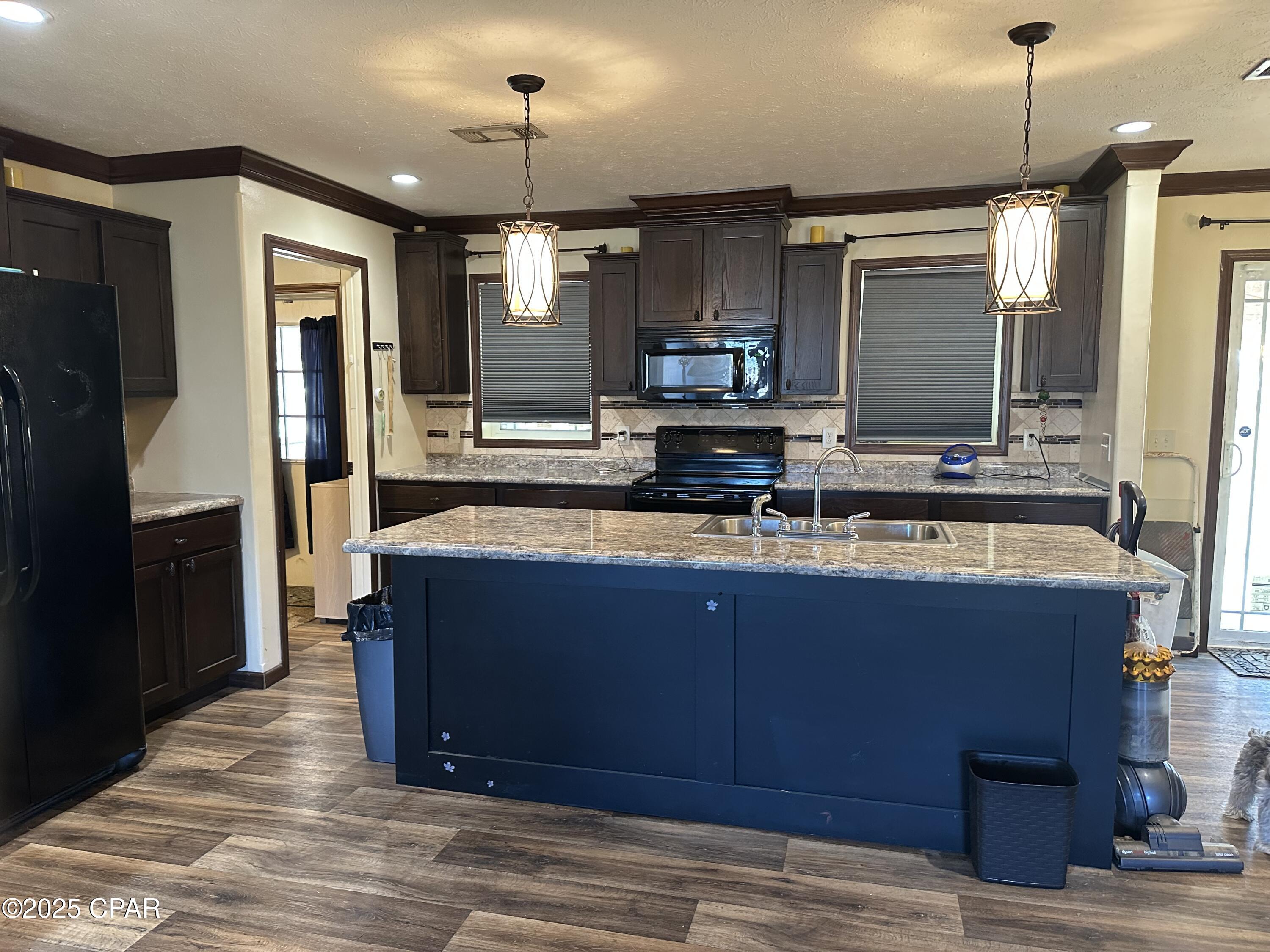 4584 Dunaway Road Bascom, FL 32423 - Photo 6 of 45