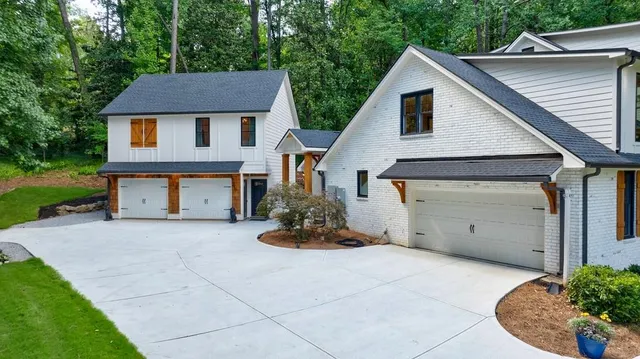 $2,295,000 | 3201 Teton Drive Southeast, Atlanta, GA 30339