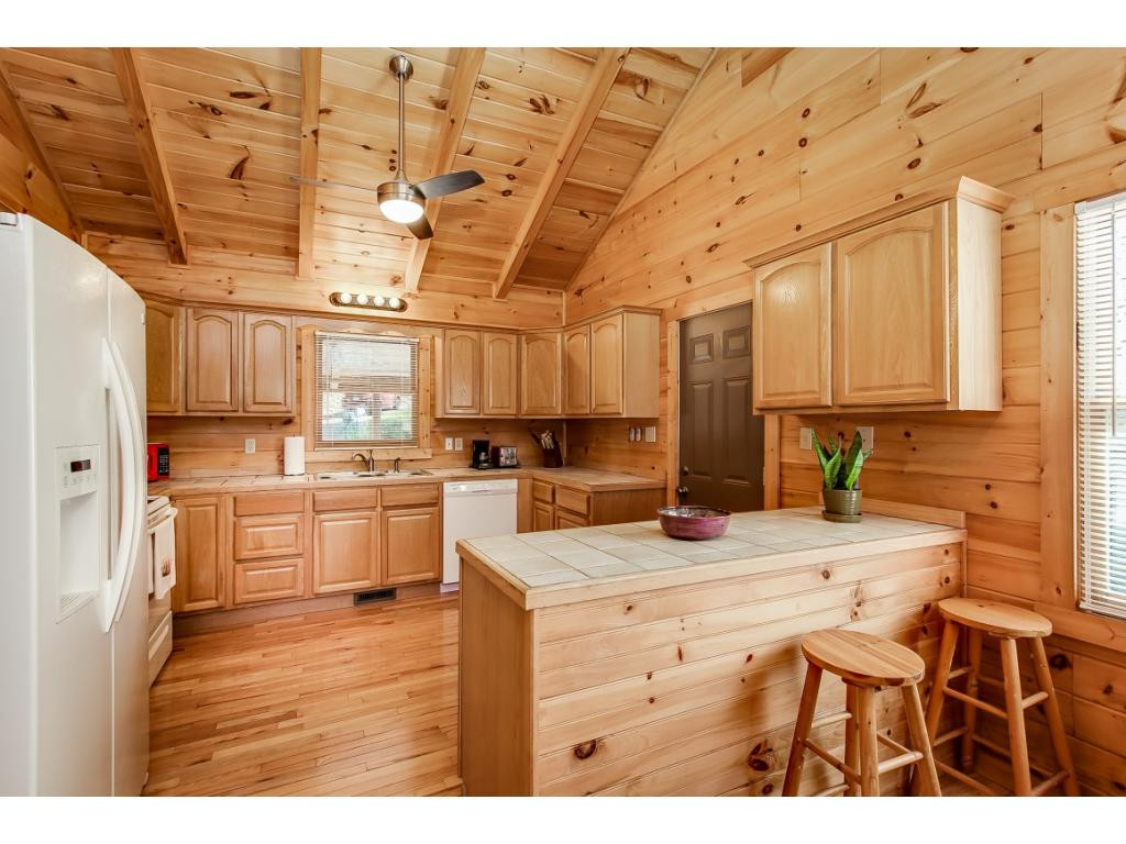 153 Dan Cole Road Elizabethton, TN 37643 - Photo 11 of 36 Photo 11