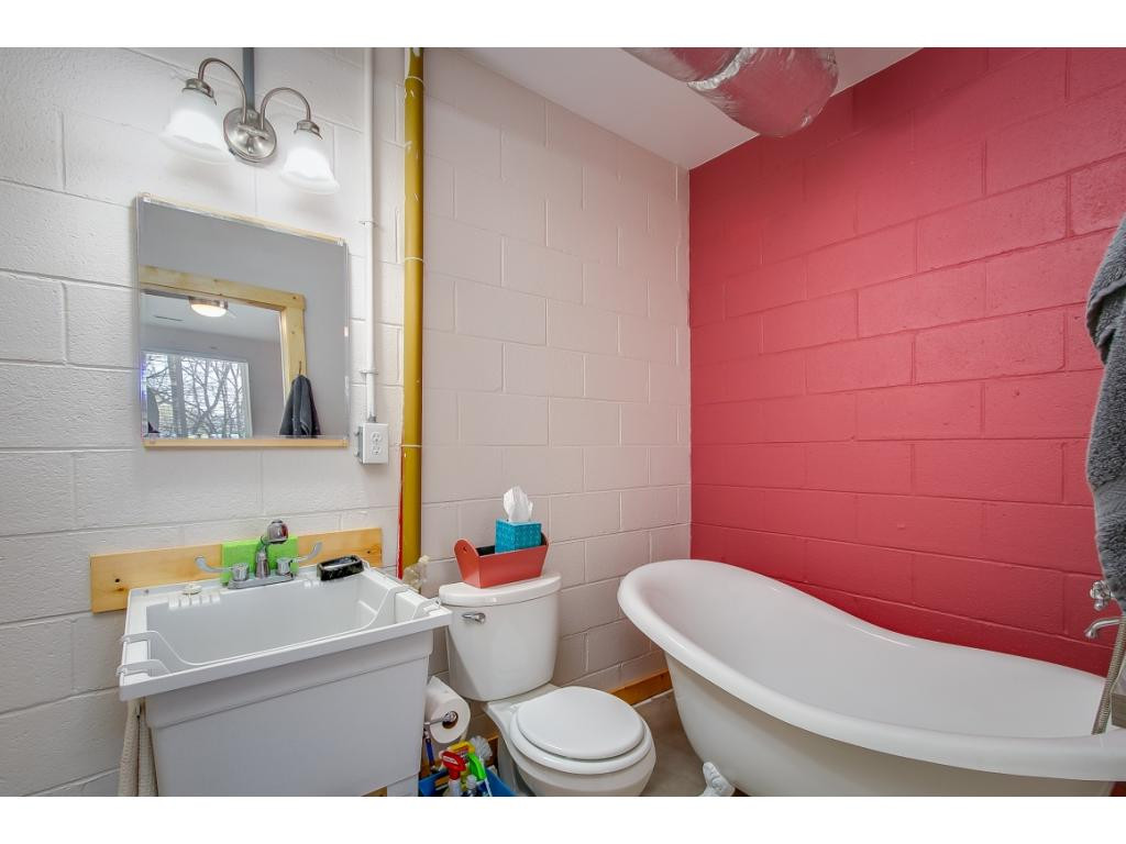 153 Dan Cole Road Elizabethton, TN 37643 - Photo 29 of 36 Photo 29