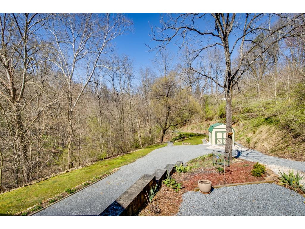 153 Dan Cole Road Elizabethton, TN 37643 - Photo 34 of 36 Photo 34